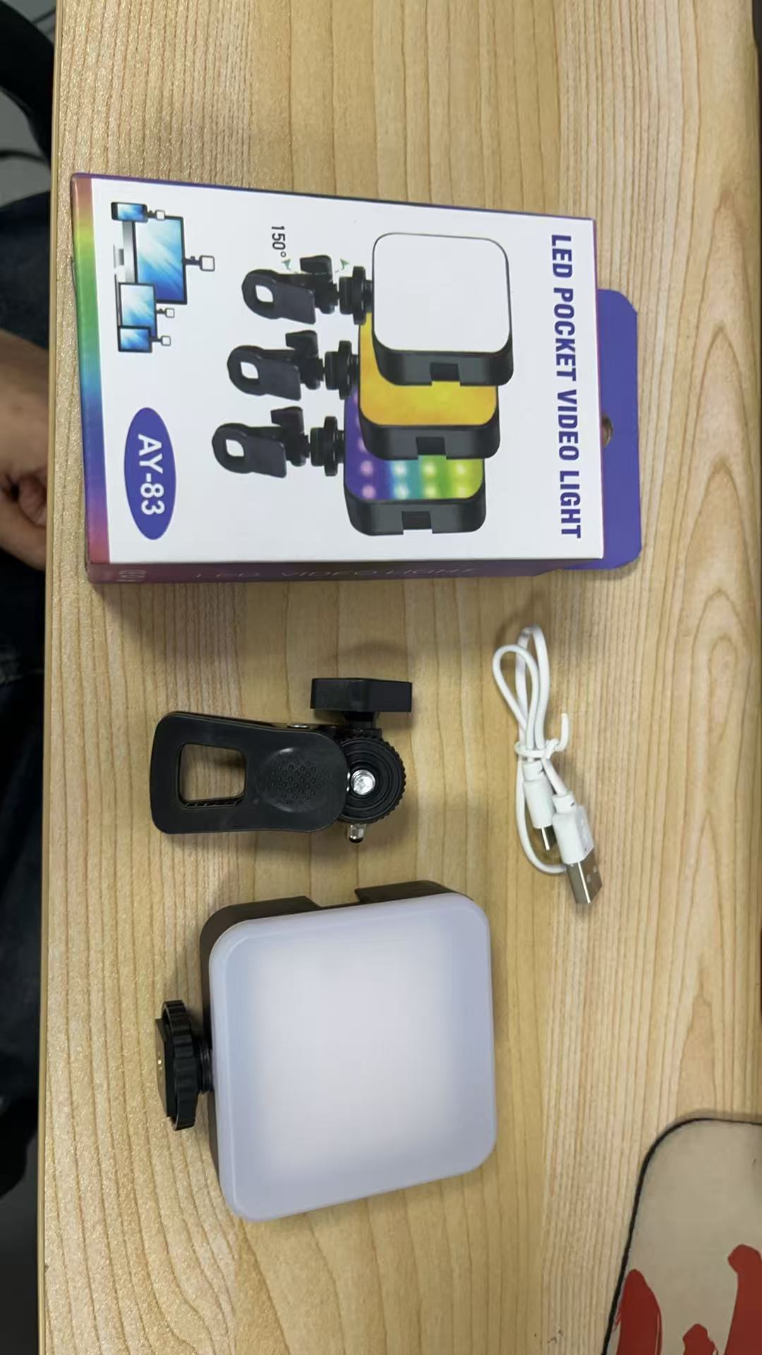 Luce tascabile RGB Luce di rie - Photography Lighting For Outdoors recensione e prezzo